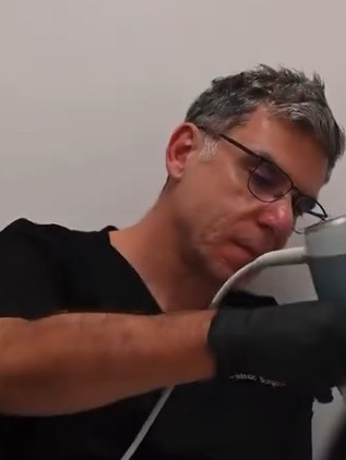 Δρ Αθανάσιος Αντωνιάδης
